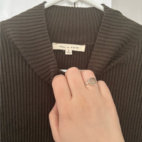 Tea and Rose size S green maxi worn once $50 - Picture 3 of 3